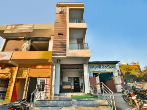 OYO 44398 Hotel Chandel