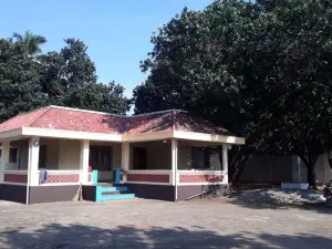Yaalas Beach Inn