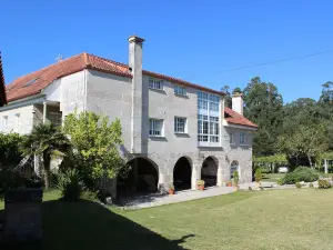 Os Areeiros Turismo Rural & Bodega