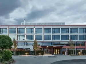 Autohalle Hotel