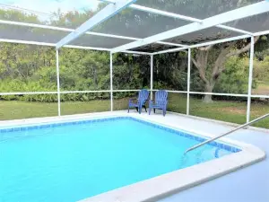 Beautiful Modern Home in Jensen Beach with Heated Pool Near Downtown and Beaches