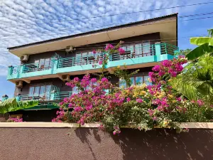 River Dolphin Hotel