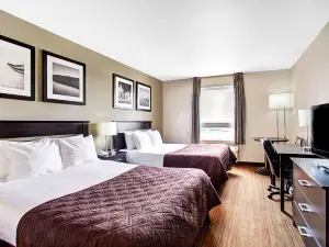 Super 8 by Wyndham Lachenaie/Terrebonne