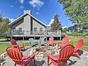 Pet-Friendly Home Near Lakes and Snowmobile Trails!