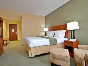 Holiday Inn Express & Suites Conover (Hickory Area)