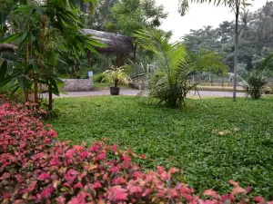 Avian Garden Udawalawe