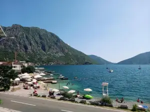 Ariya mare apartman Risan Montenegro, na plaži