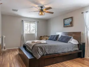 Home on the mesa’s edge the Proverbial Million Dollar View, jacuzzi and orchard