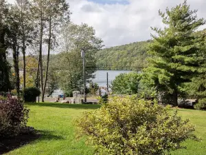 Candlewood Lake Retreat; Dock, Game Room & Firepit