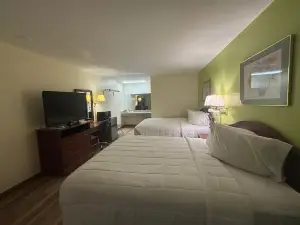 Economy Inn & Suites