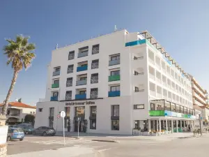 Hotel Brisamar Suites