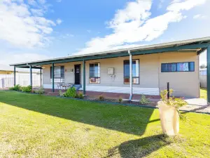 Cables Beach House Lancelin