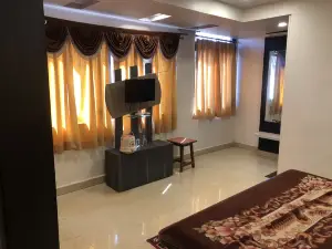 Hotel Satpura Safari