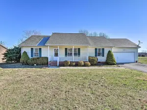 Normandy Home w/ Yard ~ 2 Mi to Lake