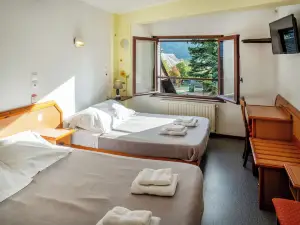 โรงแรม เดส์ ตูริสต์