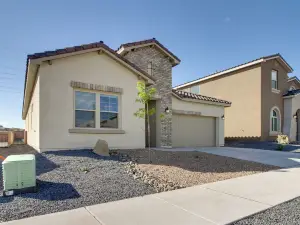 Chic Pet-Friendly Vacation Rental in Rio Rancho!