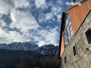 Molla Guest House