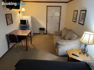 Highland Court Motel
