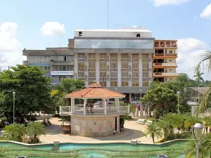 May Palace Hotel