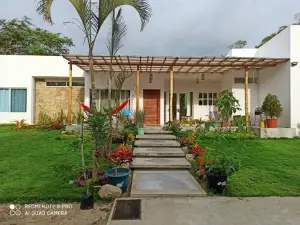 El Jardin Olon Suites