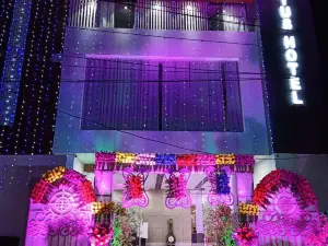 Lotus Hotel