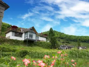Defeili Manor