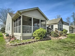 Lovely Ocean View Retreat, 3 Mi to Bethany Beach!