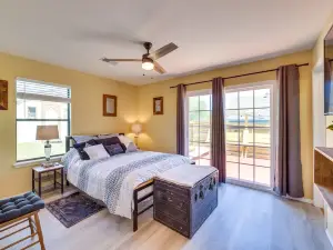 Barling Vacation Rental: Fenced-in Yard w/ Hot Tub