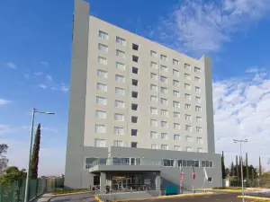 Fiesta Inn Suites Aeropuerto del Bajío