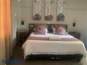 Bird's Nest Guest House