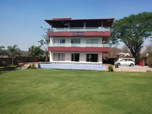 Hideaway Villa Karjat by Natura Stays