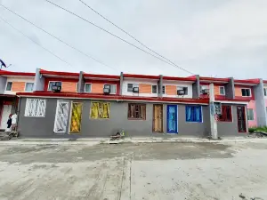 Furnished House in Calapan City Subd near MALL L31