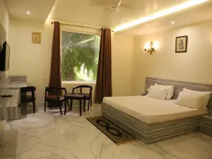 Shri Neha Hotel & Restaurant