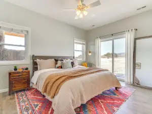 Mtn-View Hideaway with Wood Stove in Pueblo!