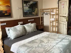 Sekercigiller Konuk Evi