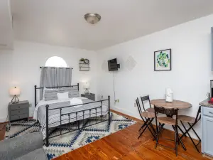 Cozy Haven- Brewery Hub, Skyline Drive Access, Trail Nearby