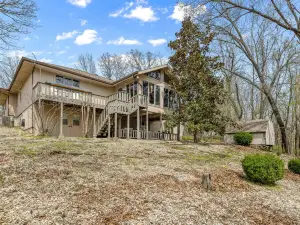 Relaxing Living Area and Game Room - Charming Woodland Escape