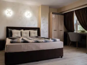 Jeweller Hotel