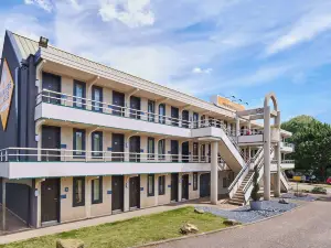 พรีเมียร์ คลาส เฟรย์มิง แมร์ลบัค