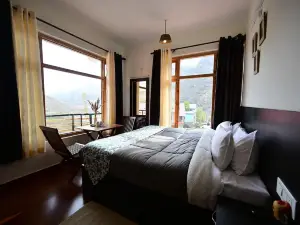 The Bulevar - Alpine