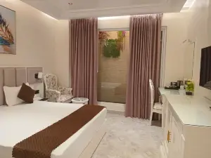 The Victoria
