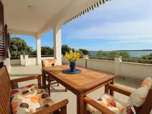 Uga - Perfect Location - A2 - Vito