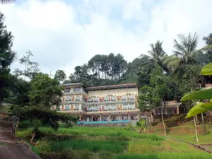 Albero Hotel Bogor