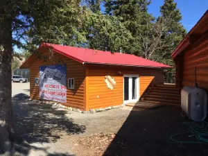 Mount Logan EcoLodge