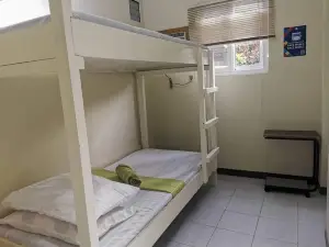 Kamayo Hostel-Hinatuan