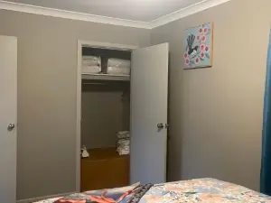 Masood Family Getaway Steps from CBD Attractions