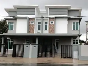 MY 128 HOMESTAY KT