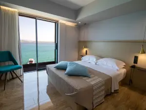 Aianteion Bay Luxury Hotel & Suites