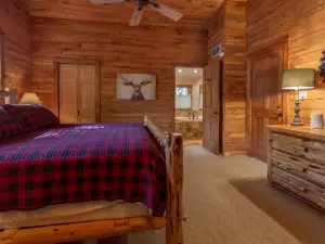 Torch Lake Cabin|Kids' Ultimate Gaming Hideout