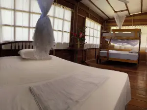 Chomi House 탐보파타